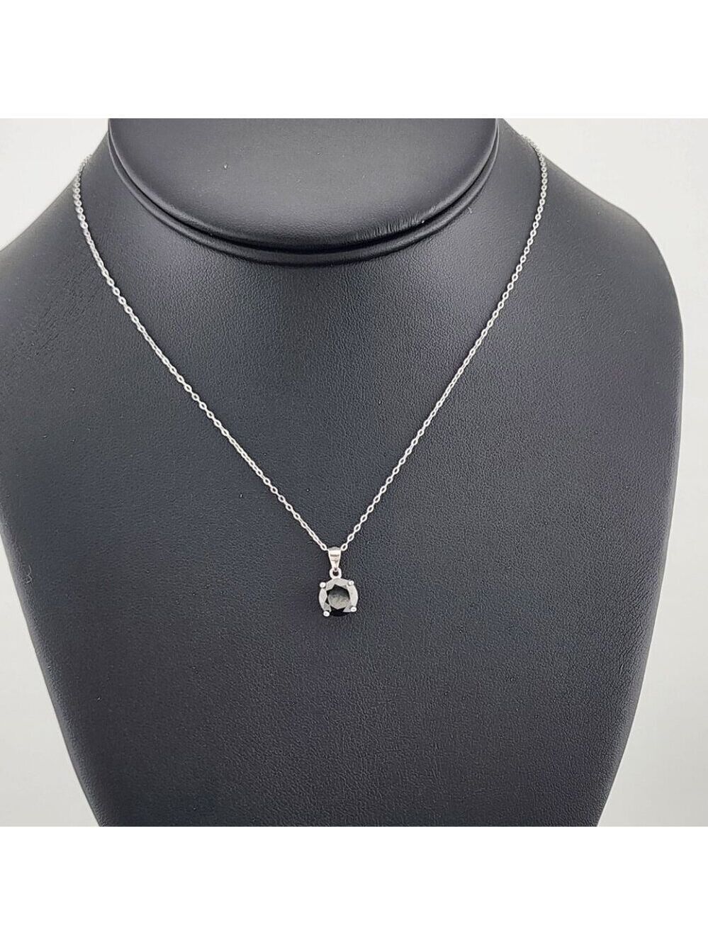 Black Gemstone Necklace in 925 Sterling Silver